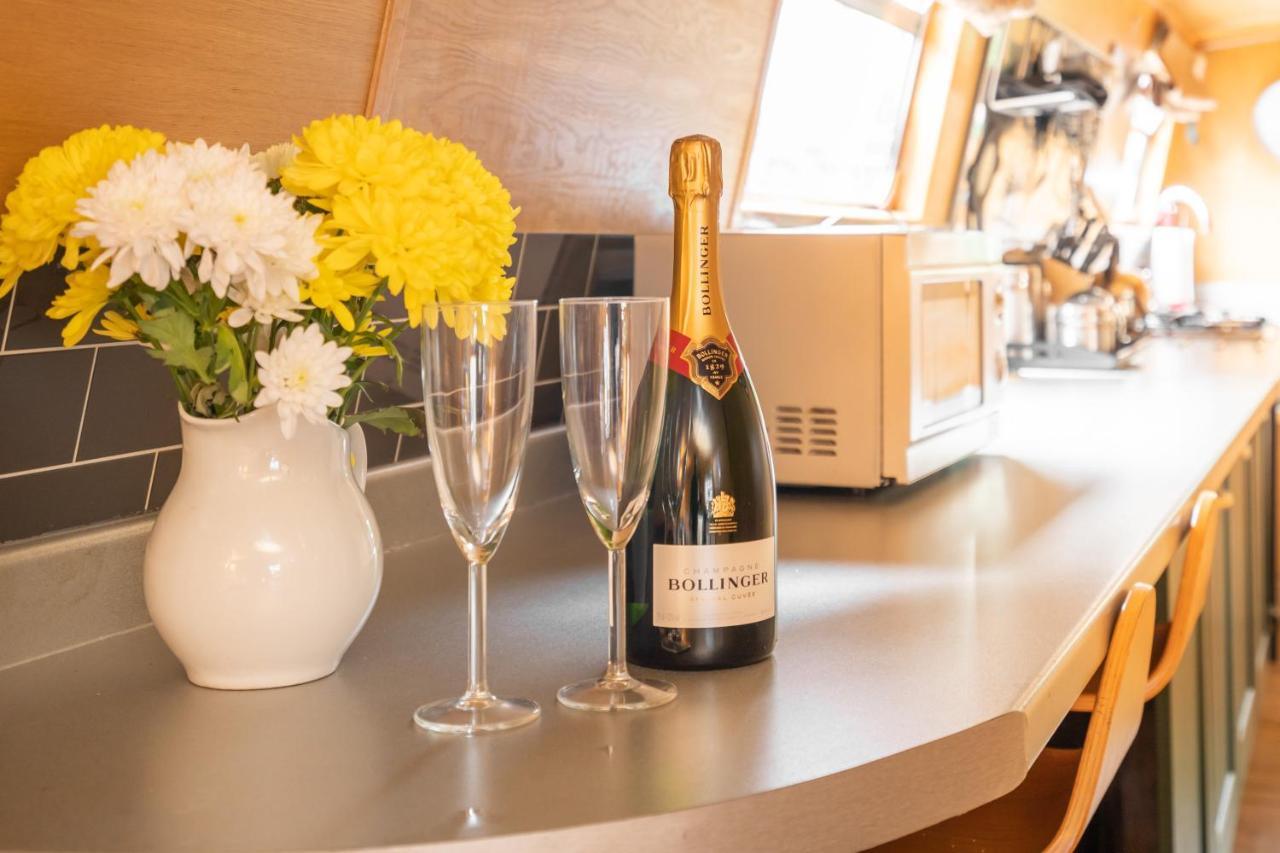 Edinburgh - Houseboats Hotel Ngoại thất bức ảnh