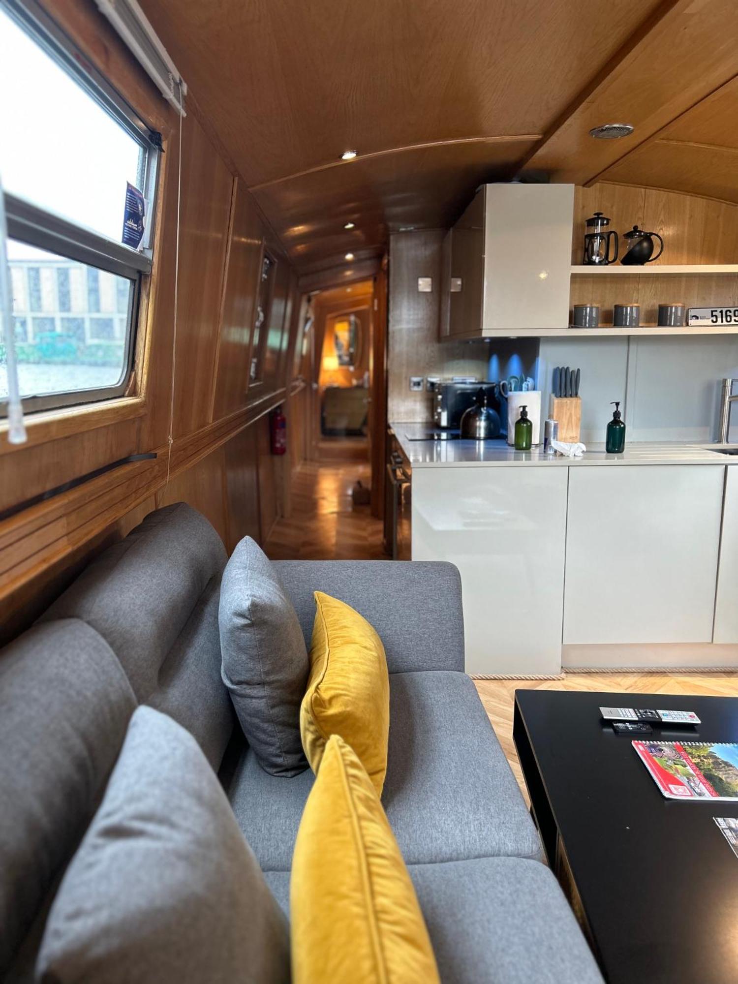 Edinburgh - Houseboats Hotel Ngoại thất bức ảnh