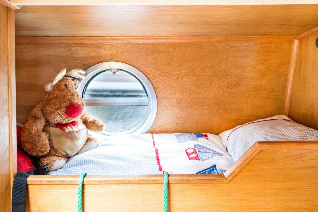 Edinburgh - Houseboats Hotel Ngoại thất bức ảnh